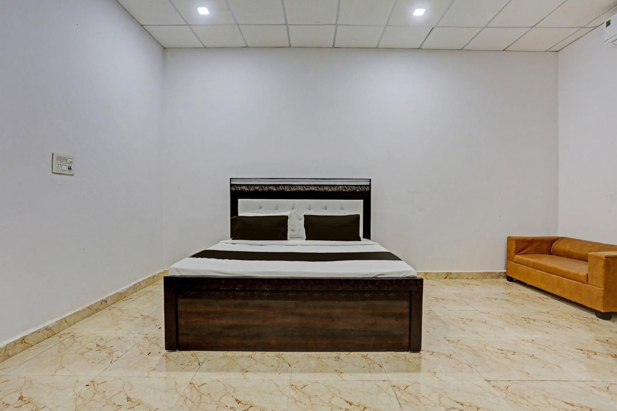 Hotel O Murliwala Wedding Palace And Resort Samalkha エクステリア 写真